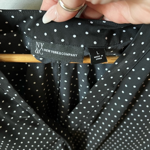 NY& Company blouse - Picture 4 of 4